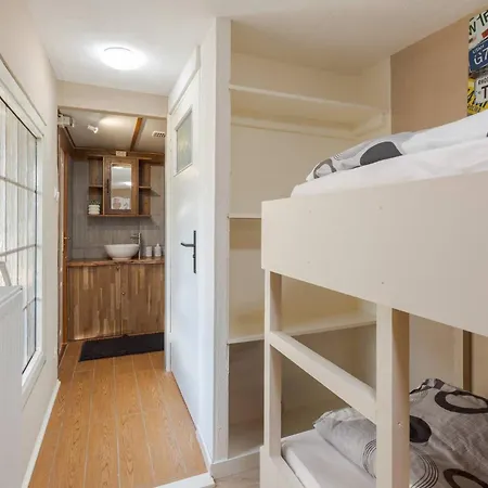 With Fireplace In The Heart Of Veluwe Holiday home *